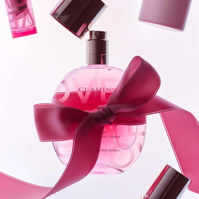 克蘭詩玫瑰精萃定妝噴霧 擁愛之名限定版，50 ml NT1,350