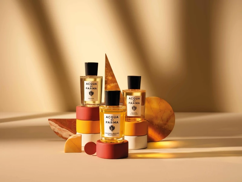 Acqua di Parm(左)克罗尼亚经典古龙水、(中)淡香精2026臻选典藏版、(右)经典淡香精。 Acqua di Parm(左)克罗尼亚经典古龙水、(中)淡香精2026臻选典藏版、(右)经典淡香精。