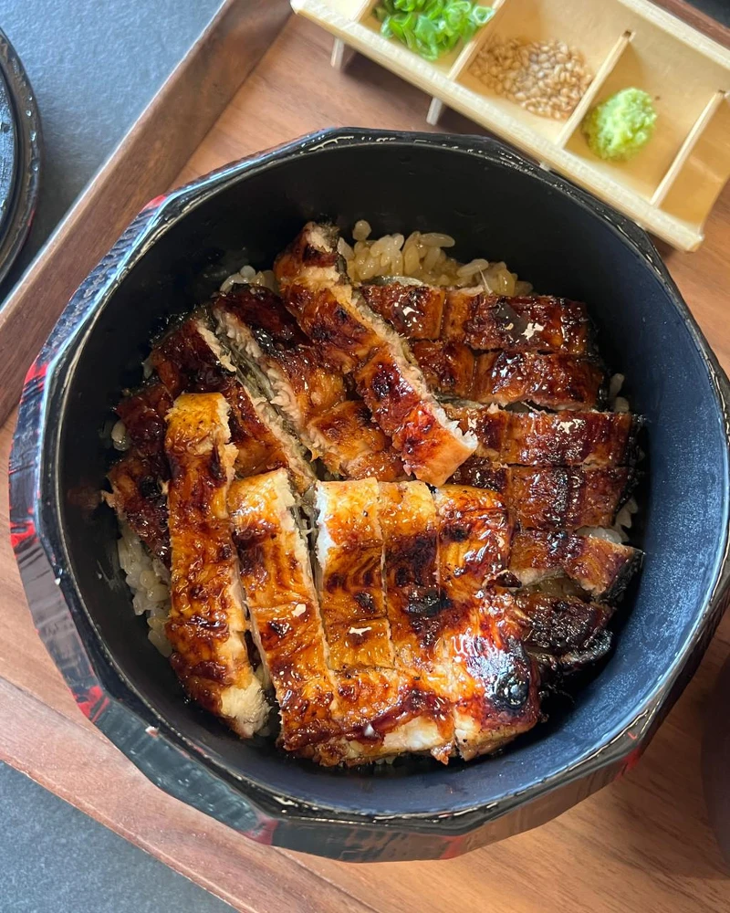 濟州島上由黑湯匙「扇子行家」開設,以鰻魚飯聞名的東京食膳(Photo/翻攝自Naver Map)。 濟州島上由黑湯匙「扇子行家」開設,以鰻魚飯聞名的東京食膳(Photo/翻攝自Naver Map)。