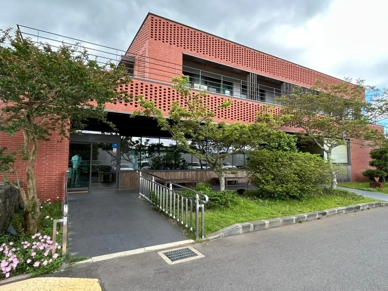 白湯匙代表鄭鎬泳主廚所經營的日式料理餐廳Udon Caden(Photo/翻攝自Naver Map)。 白湯匙代表鄭鎬泳主廚所經營的日式料理餐廳Udon Caden(Photo/翻攝自Naver Map)。