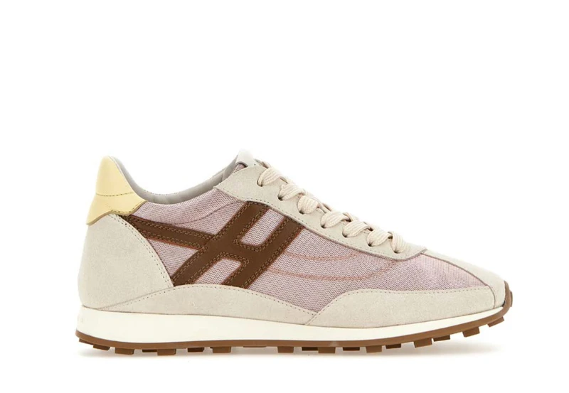 Athletic異材質拼接休閒鞋,NT$18,600。