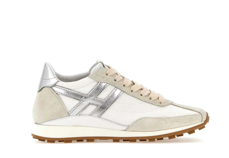 Athletic異材質拼接休閒鞋,NT$18,600。