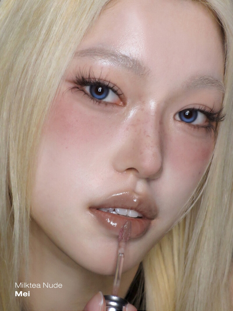 Risky Be Bold 唇釉 #Mei 试色，Photo/ IG @riskybeauty_official