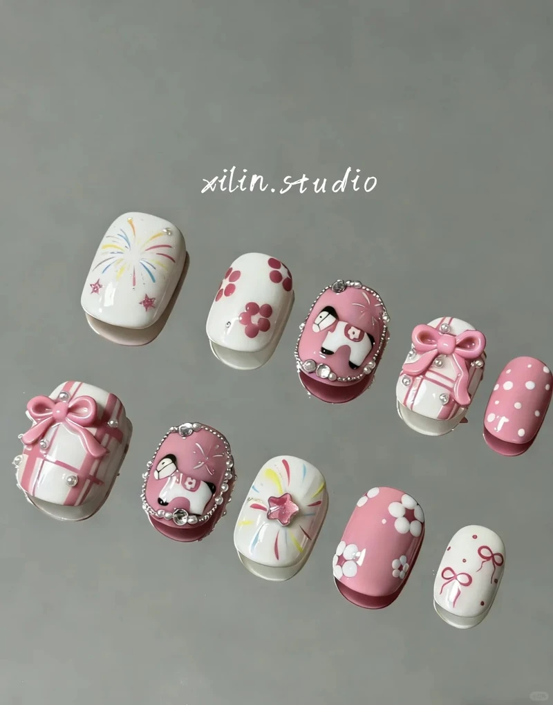 創意馬身設計美甲範本(Photo/小紅書@曦灵.studio工作室)