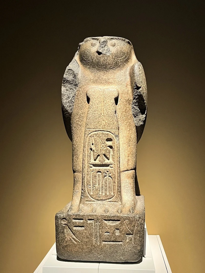 以「荷魯斯之眼」著稱的老鷹形象。Melody TU 採訪拍攝 以「荷魯斯之眼」著稱的老鷹形象。Melody TU 採訪拍攝