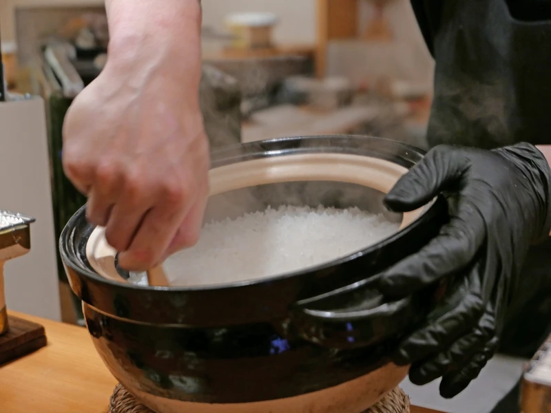 定食要好吃的，除了烤魚，「白飯」絕對是左右美味的關鍵。