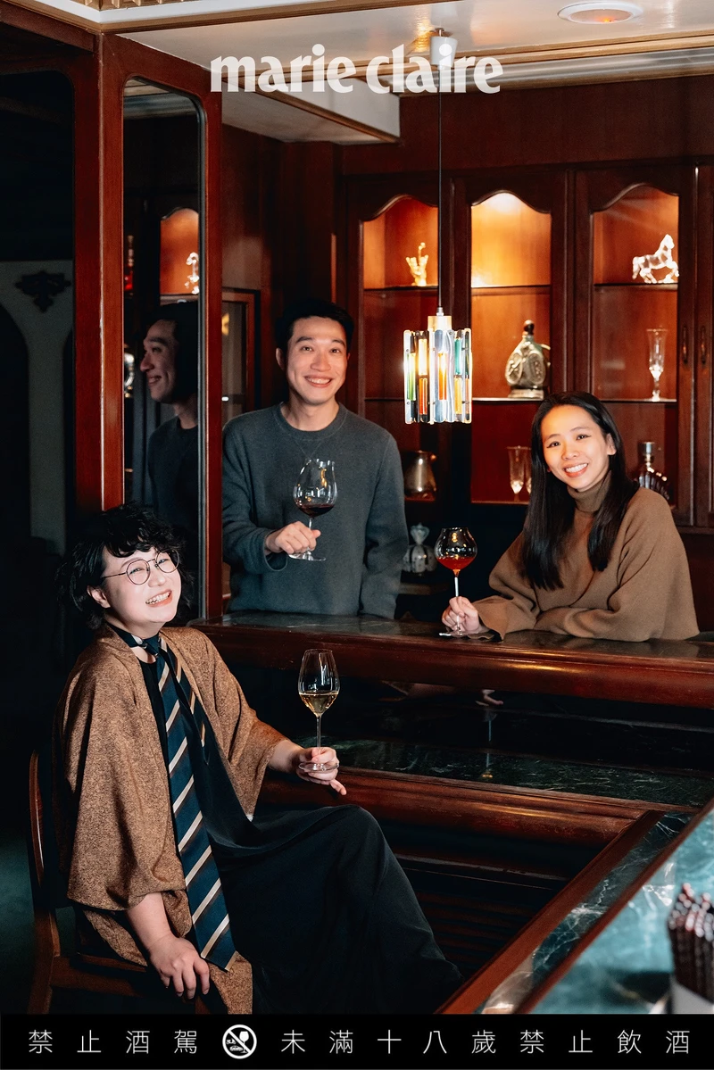 （右起）店长林川、Raymond 与太太 Melissa。