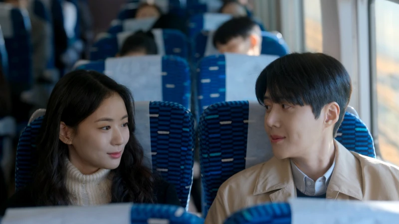  《愛情怎麼翻譯》在電車上相遇,也在電車上畫下句點的緣分