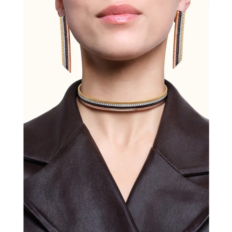 Boucheron,Quatre Classique系列頸鍊,18K黃金、白金、玫瑰金、棕色PVD,建議售價NTD.3,570,000。