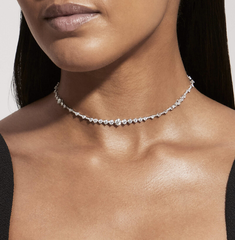 De Beers,Arpeggia白金頸鍊&髮飾,18K白金,鑲嵌鑽石,建議售價NTD.1,580,000。