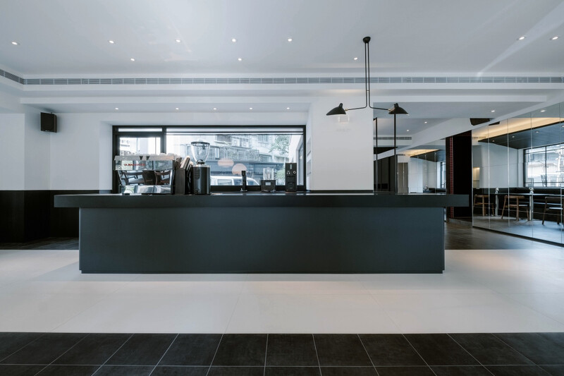 首爾漢南洞的人氣咖啡廳「AUFGLET」進駐臺北東區。