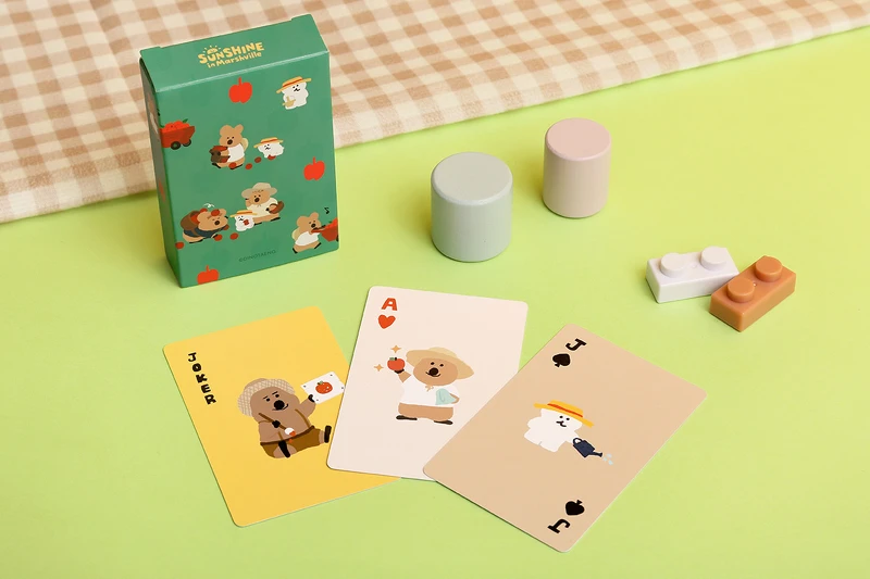 DINOTAENG扑克牌。 DINOTAENG扑克牌。