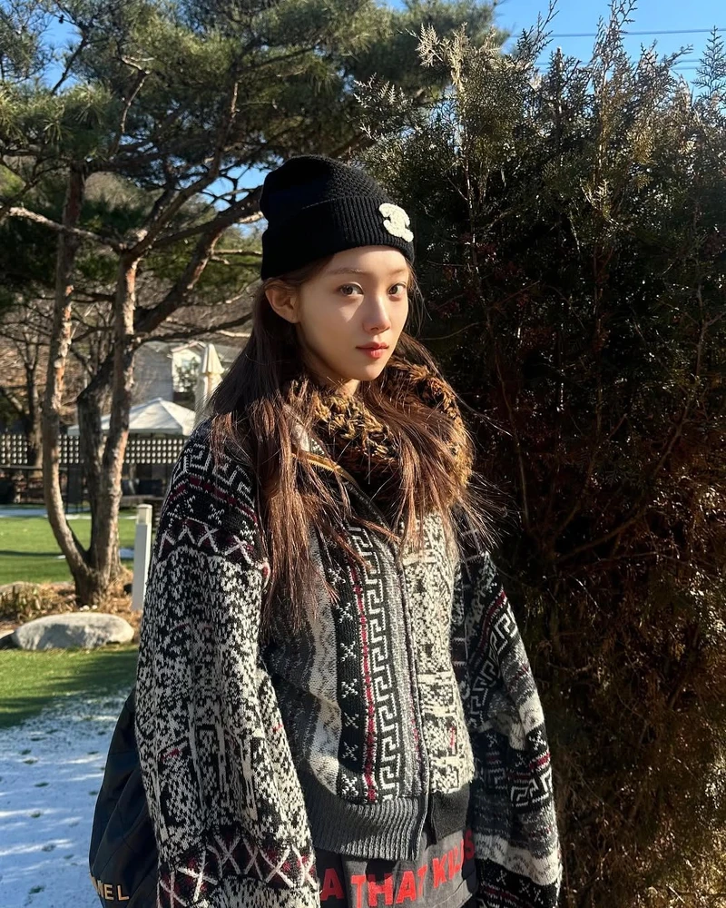 Instagram @heybiblee