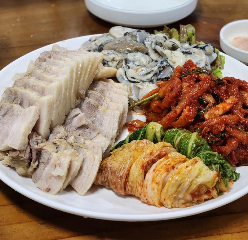 崔富人菜包肉(Photo/翻攝自Naver Map)