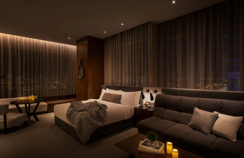 其室內面積達29坪，擁有高達6米的挑高視野與大面落地窗。