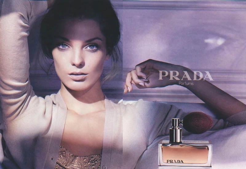 PRADA 第一瓶女香 Amber 亦在其中 PRADA 第一瓶女香 Amber 亦在其中