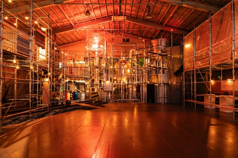 常设作品｜【旧里见小学校】丰福亮《里见植物博物馆》Photo Nakamura Osamu。