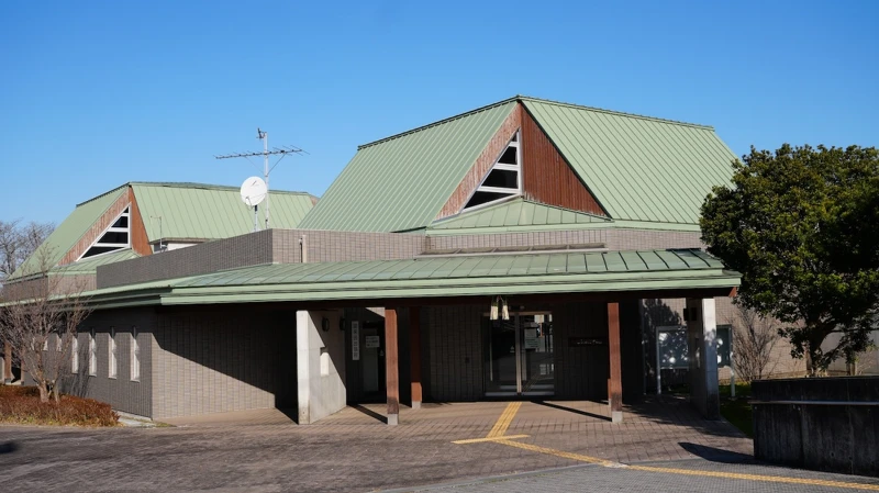 木更津市富来田公民馆。