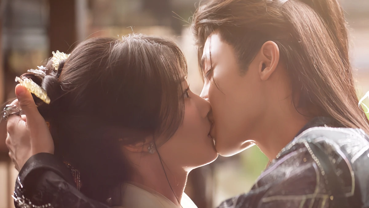 《入青雲》小說劇版差異:紀伯宰「器大活好」真海王?瞞著明意娶妻、二十七是高大護衛、明意也有後宮男寵