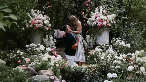 泰勒絲Taylor Swift宣布結婚!被求婚內幕曝光,原來兩週前就訂婚了?