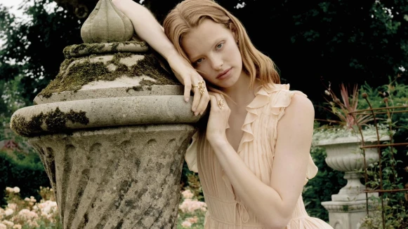 梵克雅寶Van Cleef &amp; Arpels的花期是永恆璀璨｜影像故事