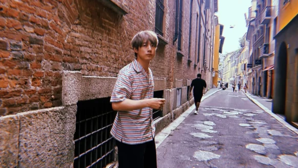 坂口健太郎認愛?爆女友是大3歲髮型師,還劈腿女星永野芽郁?