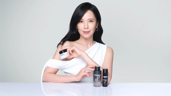金鐘影后天心親授「Reset Your Age」保養哲學，艾萬霖生技ExoNoa人類外泌體系列，頂尖科研重啟肌膚修復力