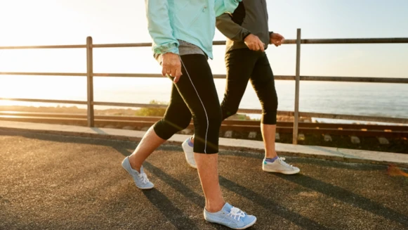 40+女子友好！哈佛專家推薦「間歇快走＋超慢跑」降糖神配方，女星也靠這招維持輕盈體態！