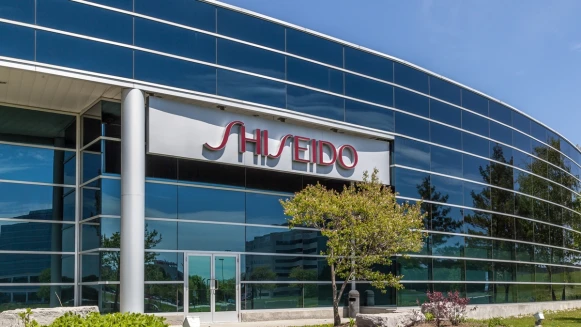 【時髦CEO】日系美妝巨頭為何大虧？資生堂、高絲同步砍尾求生，「高價保養」成最大解方