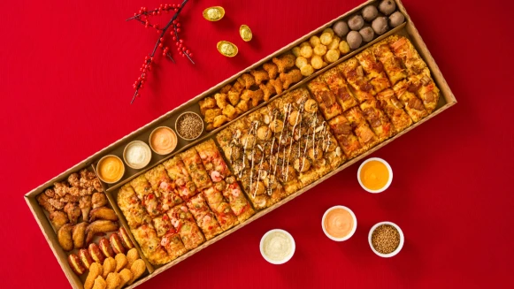 必勝客一公尺披薩推春節限定！首創沾醬新吃法，加入明太子醬等4款沾醬