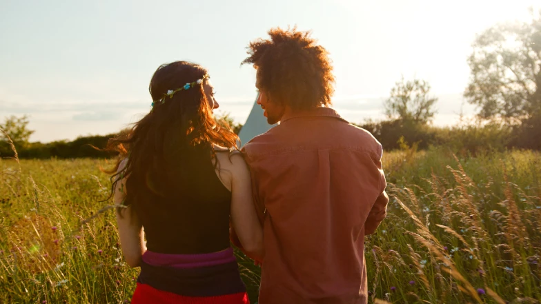 真正的愛,不是要妳符合他的需求,而是要妳好好地成為妳自己