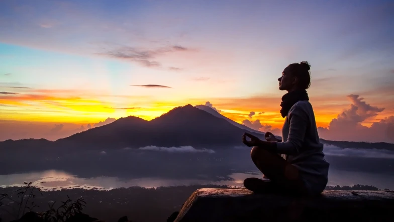 生命靈數｜2號人的協調天賦與內在課題，天生外交官卻為和諧犧牲自我