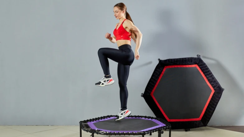 比跑步更有效！NASA認證「彈跳床訓練」，10分鐘心肺效果勝過30分鐘慢跑，一起盡情釋放體內的跳跳虎吧！