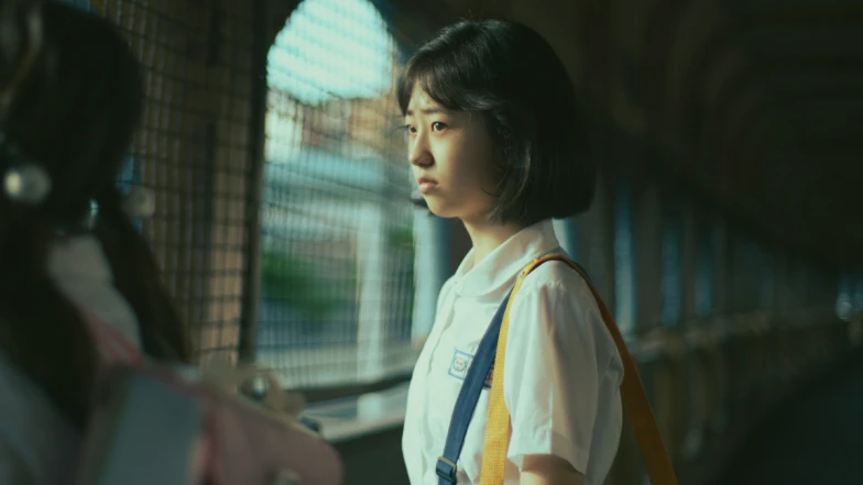 《女孩》：有些女孩，其實從來沒能來得及好好長大