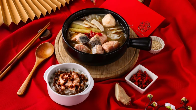 2025補冬新選！美威鮭魚推「暖心麻油鮭魚鍋」開吃，松露燉飯打造年末聚餐儀式感
