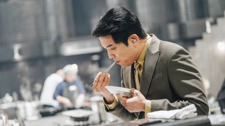 《黑白大廚》第二季分集劇情亮點！米其林白湯匙遭淘汰，安成宰、白種元二度投票沒共識