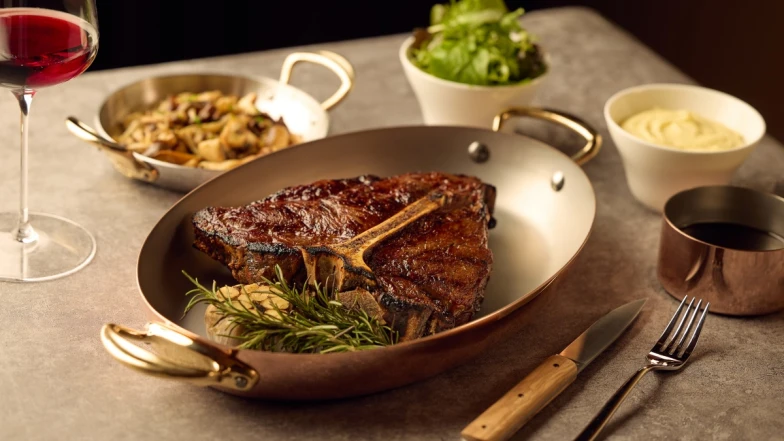 臺北「Théorie Theory 法式牛排館」開幕：打破套餐框架，以900°C乾式熟成牛排結合法式料理的細膩精髓