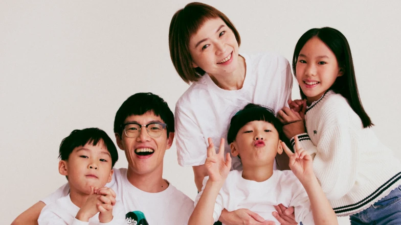 Gen Alpha 數位遊樂場｜如此特別的存在，Mom &amp; Dad（媽爹）：「學會如何透過自媒體表達自己，是趨勢也是潮流。」