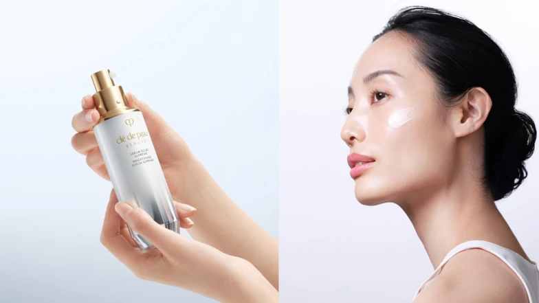 肌膚之鑰全新「彩虹藻鑽光精華」，不只亮白，更要阻斷、淡化、全面提亮！實證斑點-22%*，讓肌膚美到自體發光、自然減齡！