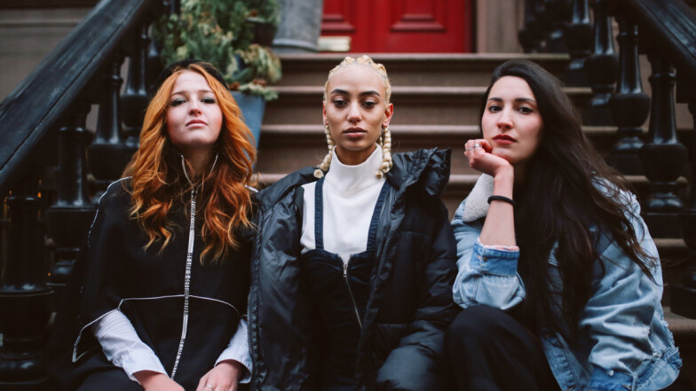 【職場輕鬆學】她們，撐起了這個時代——為什麼現在的職場越來越需要女性特質？