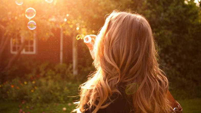 2/1-2/7上升星座運勢！獅子滿月引爆情緒，天王星順行工作出現轉機