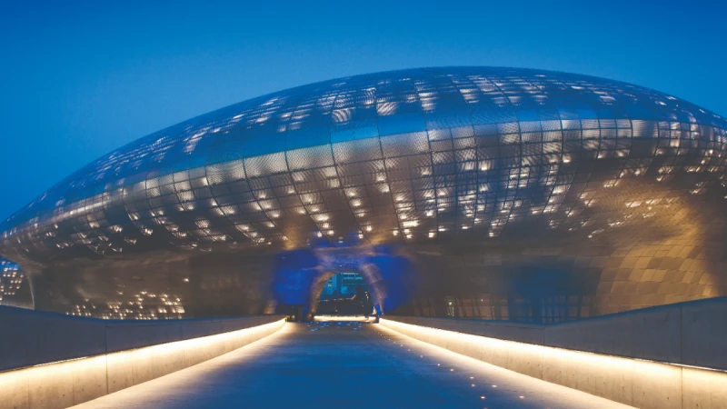 2025 首爾設計週登場，8大亮點搶先看：聚焦設計師「Seating Seoul」椅子秀創意、150個首爾景點激發靈感