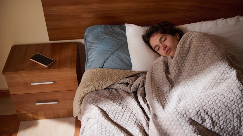 睡覺時室內溫度幾度最好？專家解析影響睡眠品質的關鍵