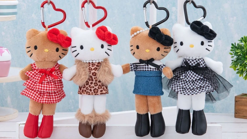 7-11三麗鷗新品開賣！長腿Hello Kitty只要399元，馬年限定盲盒、絨毛零錢包必搶