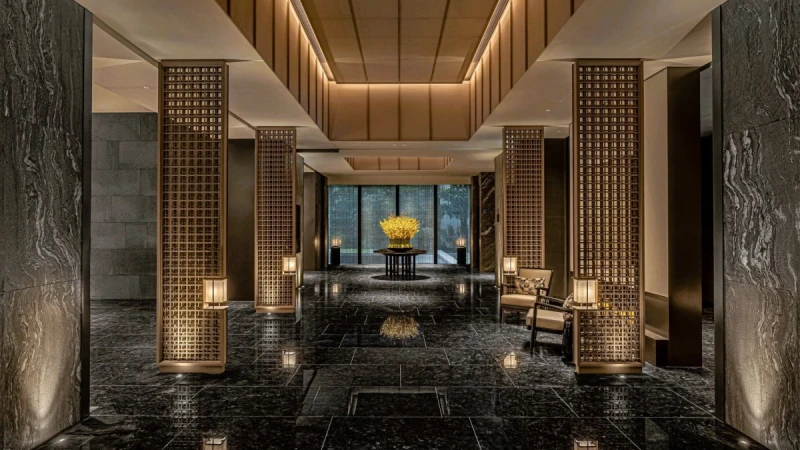 旅店開箱｜城市邊界秘境「北投晶泉丰旅」：綠建築、客房雙湯池、新北投散策，享受一場「偽出國」的療癒假期