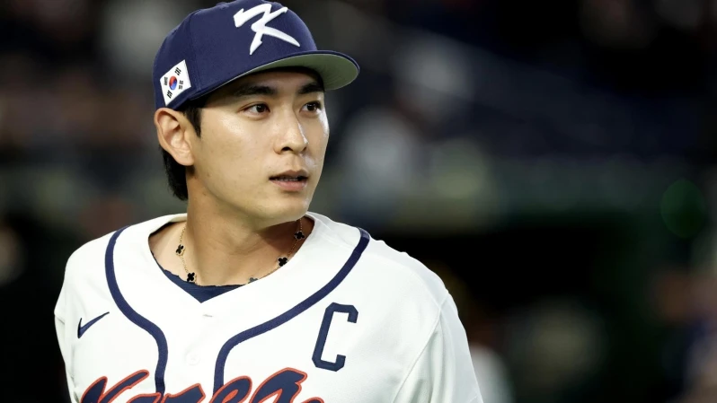 2026WBC棒球賽上的幸運符？南韓隊長李政厚戴VCA梵克雅寶項鍊征戰